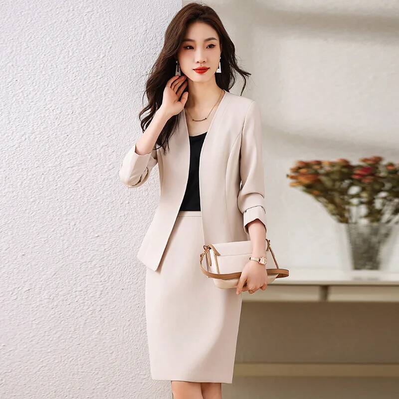 Women Formal Wear Coat - Etekli ve Ceketli Resmi Kadın İş
